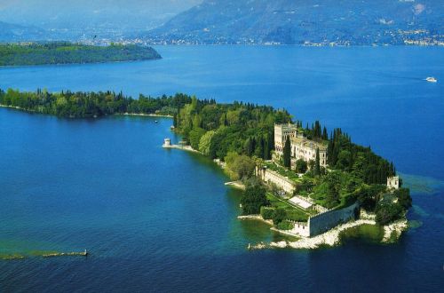 Bertoldi Boats: Tour Isola del Grada In Barca, Lago Di Garda