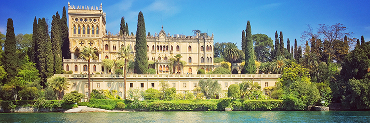 Visita l’Isola del Garda a bordo di un motoscafo thumb