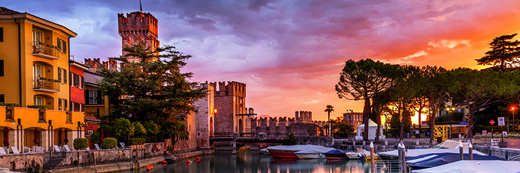 Sirmione, un crogiolo di stili e umanità thumb