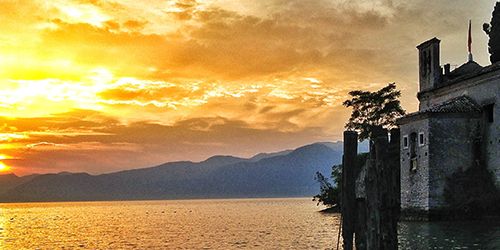 San Vigilio: ristorante, emporio, spiaggia… thumb