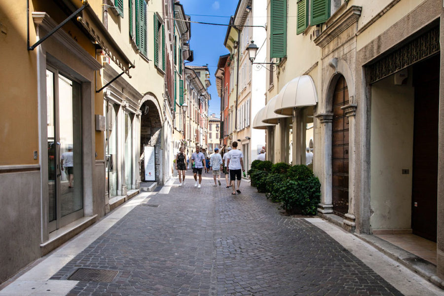Salò: la città amata dai turisti di tutto il mondo thumb